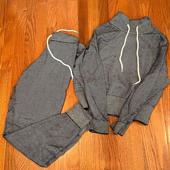 Varley Gray Striped Track Pants & Joggers - Picture 1 of 4